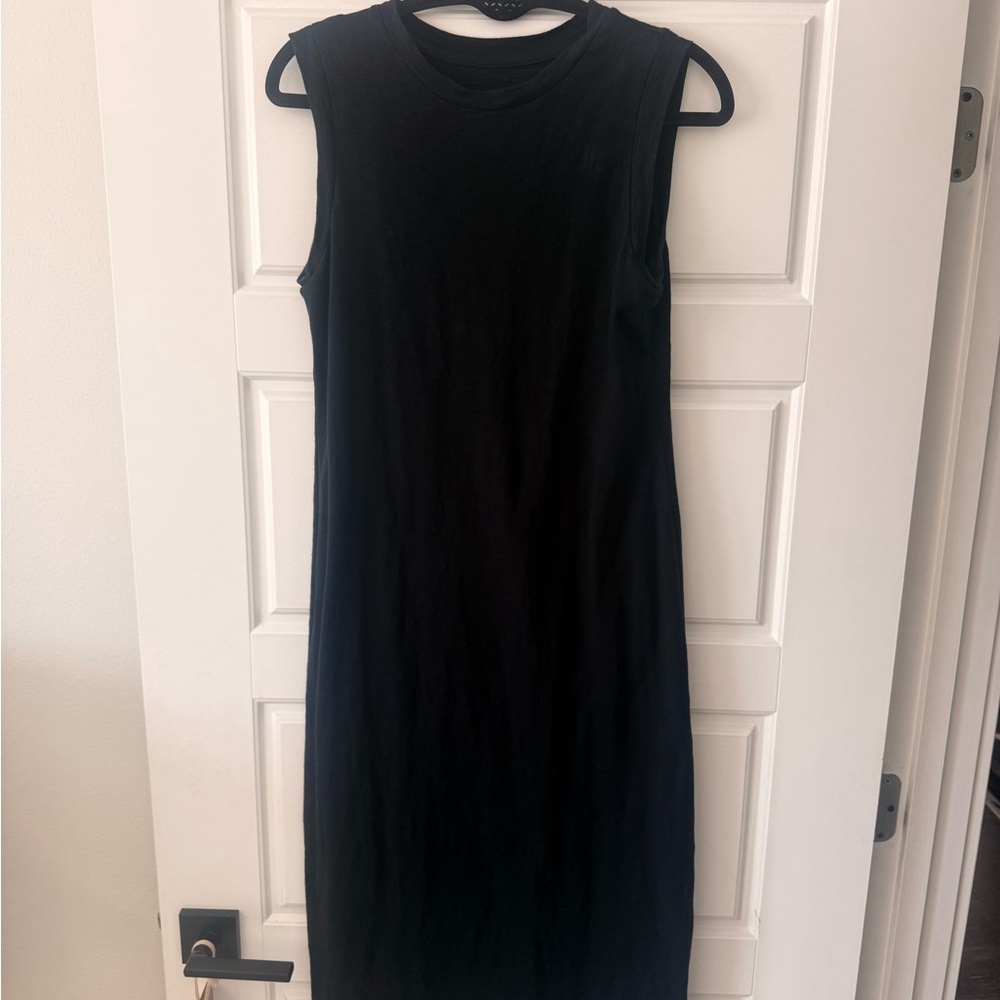 Universal Thread Black Sleeveless Midi Dress
